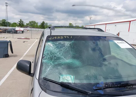 2004 Toyota Sienna Le z USA, uszkodzony, nr VIN 5TDZA23C24S023188